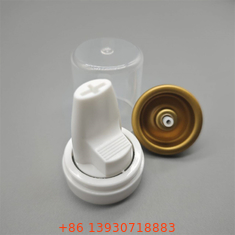 Accessoire aérosol pour stylistes avec buse de précision et design ergonomique
