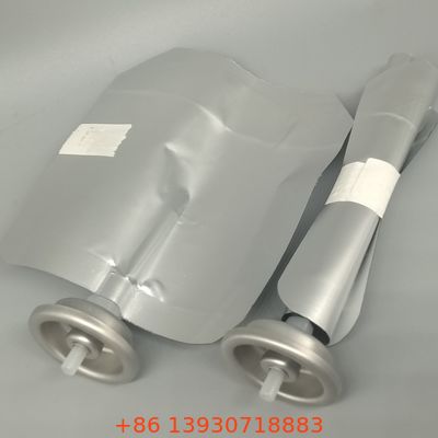 Valve mâle à haut débit avec poche pour une pulvérisation cosmétique uniforme