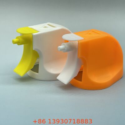 Pistolet pulvérisateur à gâchette aérosol avec poignée ergonomique et buse réglable pour une pulvérisation ciblée de précision