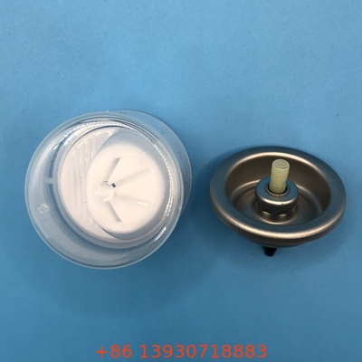 Accessoire aérosol pour mousse capillaire écologique pour salons de coiffure durables avec des matériaux recyclables