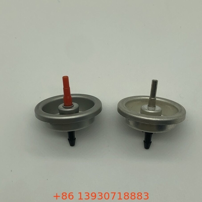 Accessoire universel de remplissage de carburant pour briquets - Solution pratique et polyvalente pour remplir divers types de briquets