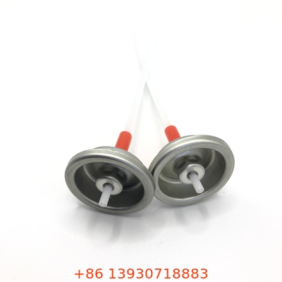 Valve à aérosol métrique en argent avec actionneur à bouton de 0,1 à 0,2 ml/s