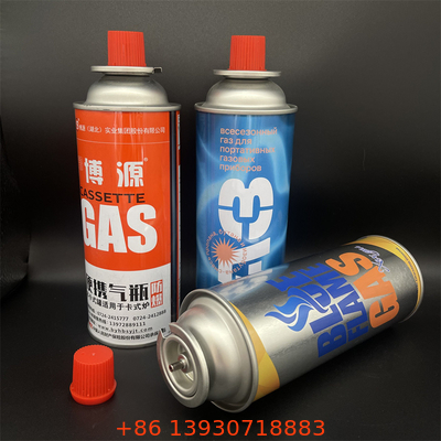 Un réservoir universel de butane pour les poêles de camping et les barbecues.