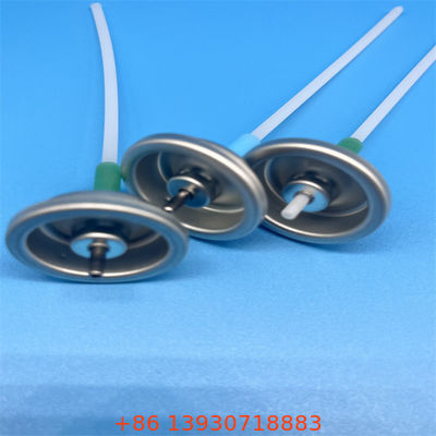 Valve à mesure d'aérosol compatible avec les canettes en aluminium et en fer blanc