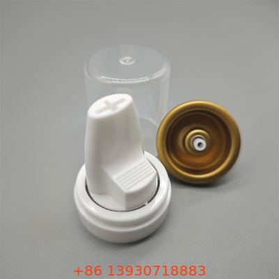 Accessoire aérosol pour stylistes avec buse de précision et design ergonomique