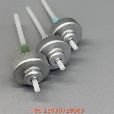 Valve d'aérosol à dose précise de 20 mm avec tige en plastique et actionneur à pulvérisation mesurée constante