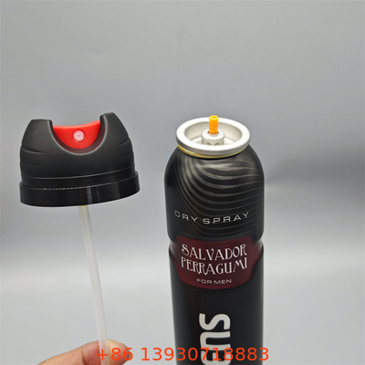 Valve de pulvérisation corporelle de déodorant haut de gamme pour les cosmétiques de luxe avec accents métalliques et technologie de brouillard micro-fin