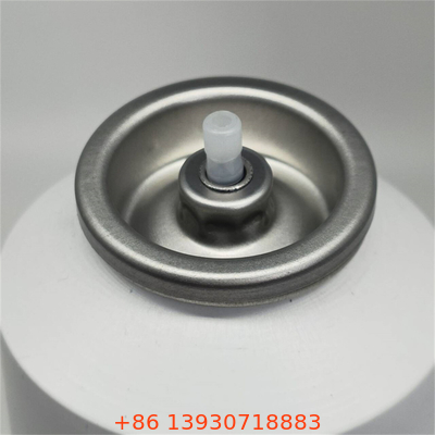 Valve de pulvérisation de shampooing sec légère et ergonomique pour une utilisation en déplacement avec action de déclenchement lisse