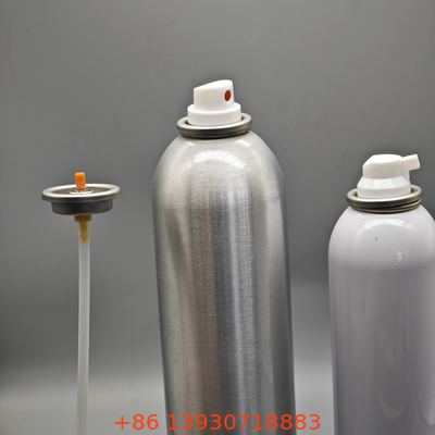 Valve à mousse de rasage pour les utilisateurs de peau sensible avec une distribution douce et des matériaux hypoallergéniques