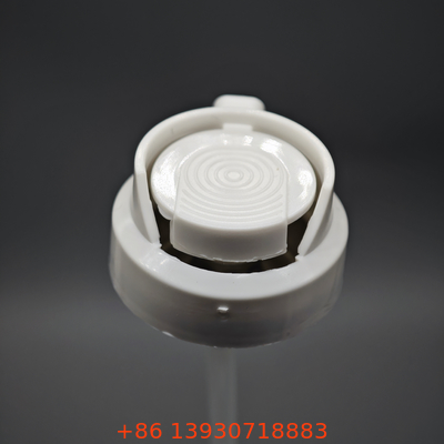 Valve à mousse de rasage pour les utilisateurs de peau sensible avec une distribution douce et des matériaux hypoallergéniques