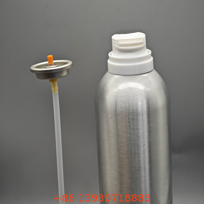 Valve en mousse de rasage pour kits de voyage avec joint étanche et construction compacte et légère