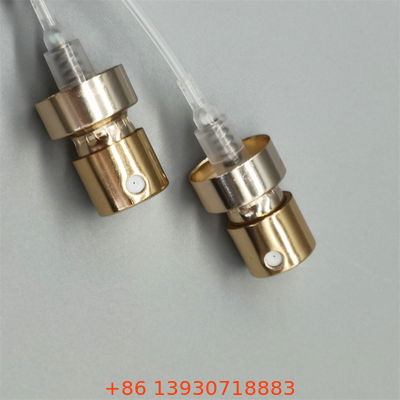 Pompe de pulvérisation de parfum décorative pour coffrets cadeaux avec détails ornés et attrait pour le cadeau