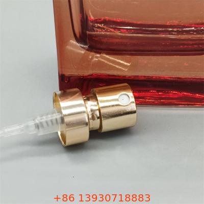 Pompe à pulvérisation de parfums à haute pression pour les parfums concentrés avec brouillard intense et noyau durable