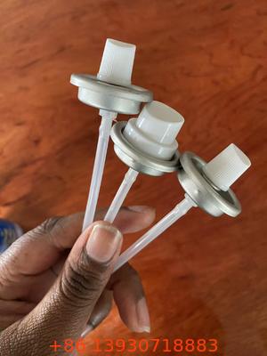 Valve et actionneur de pulvérisation d'aérosol de neige à 4 trous étanche - Buse à effet hivernal robuste pour pulvérisation décorative