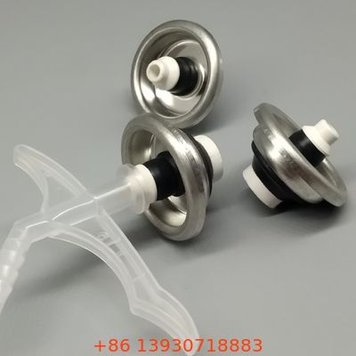 Ventilateur de pulvérisation en mousse PU polyvalent et stable en température pour les travaux de construction en toutes saisons avec des performances fiables dans des conditions froides.