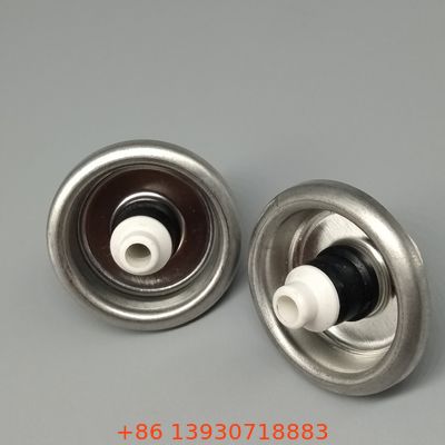 Valve à pulvérisation en mousse PU durable et à débit élevé pour les installateurs d'isolation professionnels avec conception anti-embouteillage et poignée ergonomique.