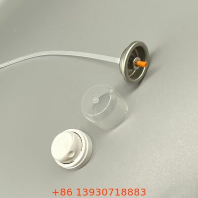Valve de pulvérisation d'aérosol à buse de brouillard ultrafin pour une performance sans résidus et un fonctionnement à 360 degrés pour le shampooing sec
