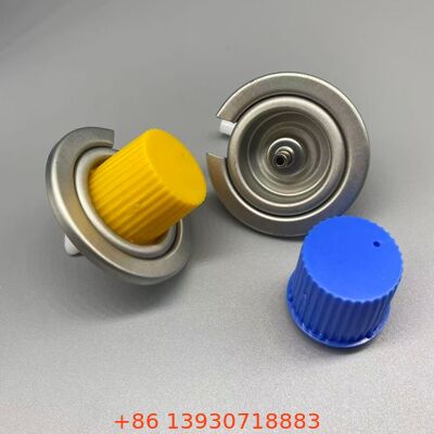 Une soupape extérieure de 1 pouce avec un couvercle rouge