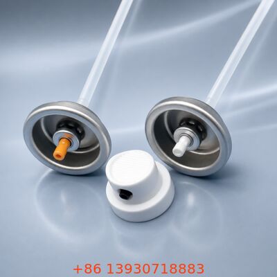 Une valve de pulvérisation de solvant à courant à haute pression à quatre trous pour le carburateur automobile et le nettoyage de la carrosserie de l'accélérateur